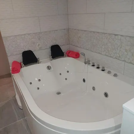Le Regit, Studio Cosy Avec Balneo דירה לה ברסה